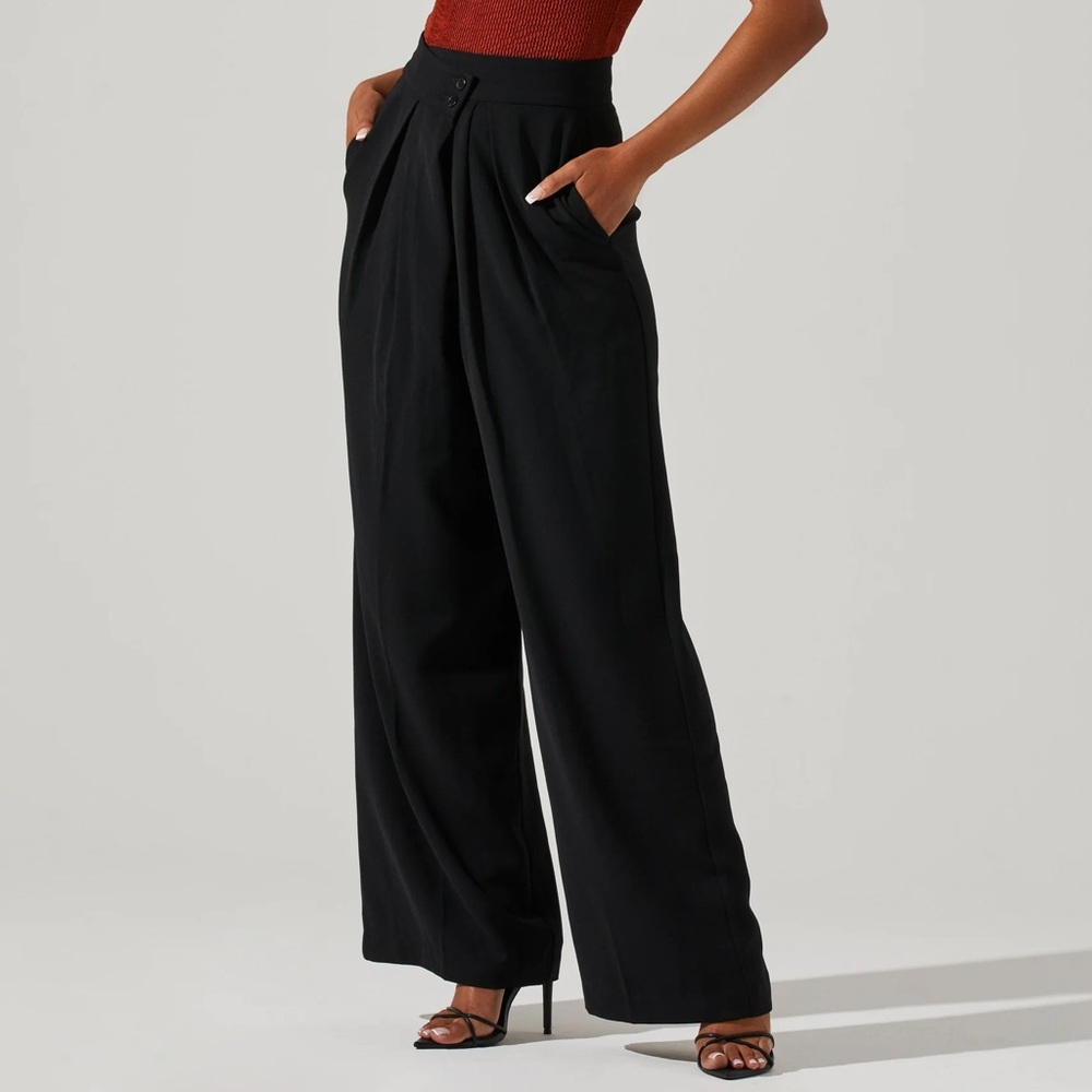 Astr Black Wide-Leg Pants